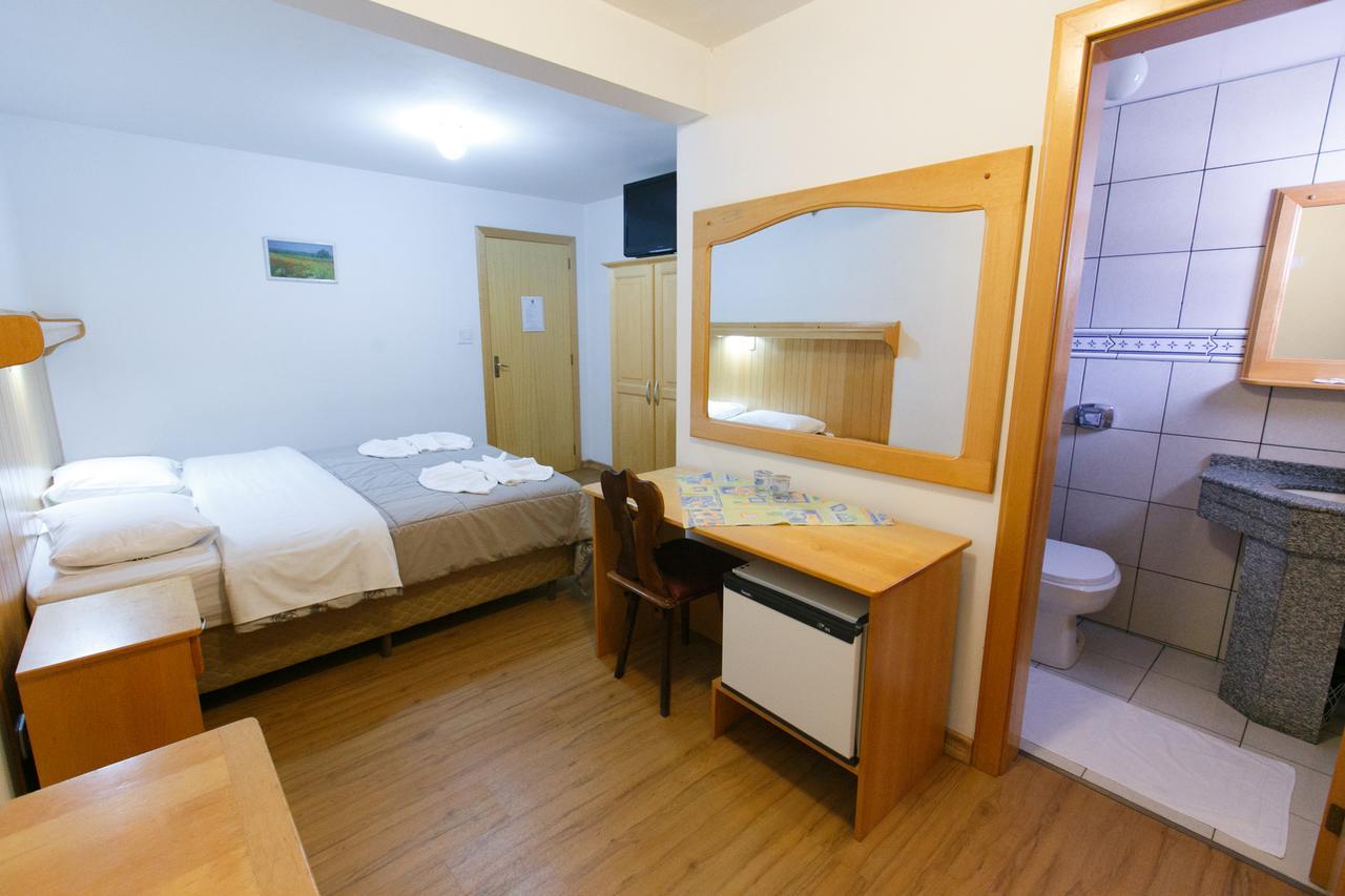 Hotel 13 Linden Treze Tílias Zewnętrze zdjęcie