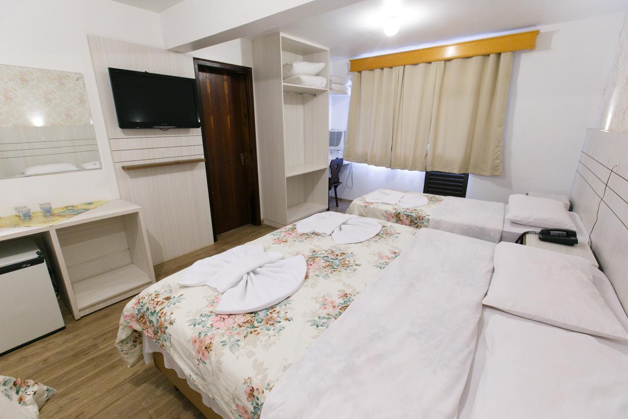 Hotel 13 Linden Treze Tílias Zewnętrze zdjęcie