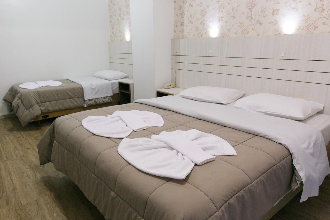 Hotel 13 Linden Treze Tílias Zewnętrze zdjęcie